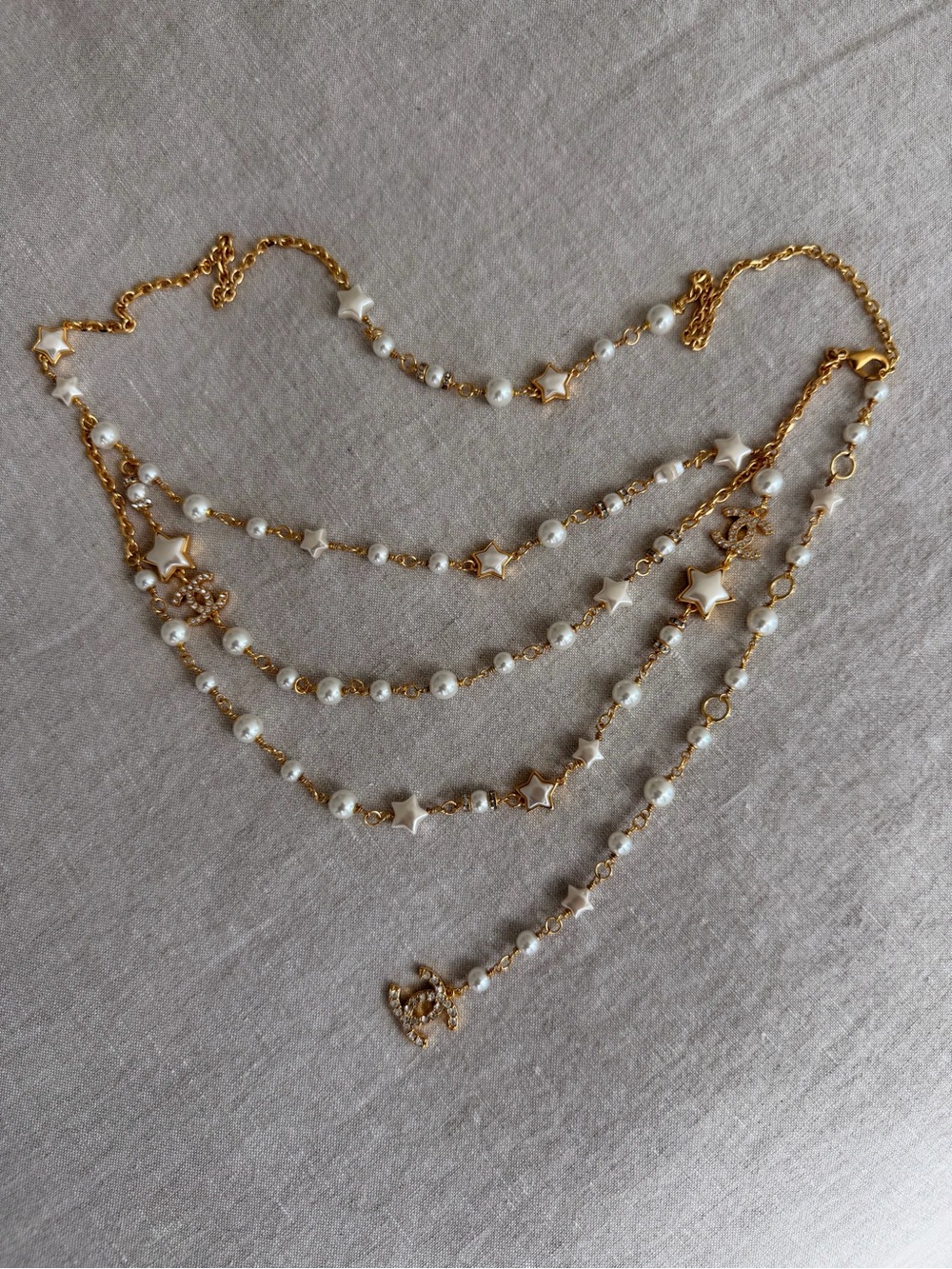 CHANEL Pearl Star CC Multi Strand Belt Gold & White - Picture 6 of 16
